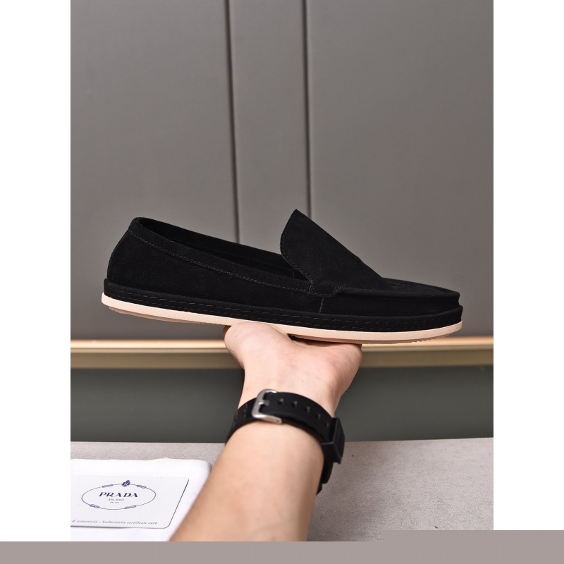 Pra*a leather shoes
